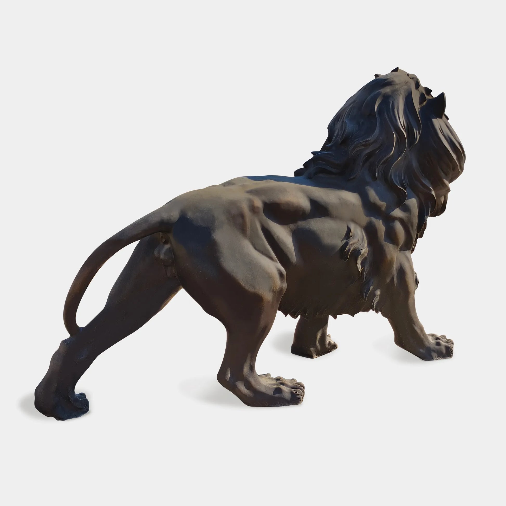 Luxury Figurative Bronze Lion Sculpture for Gardens and Outdoor Spaces
